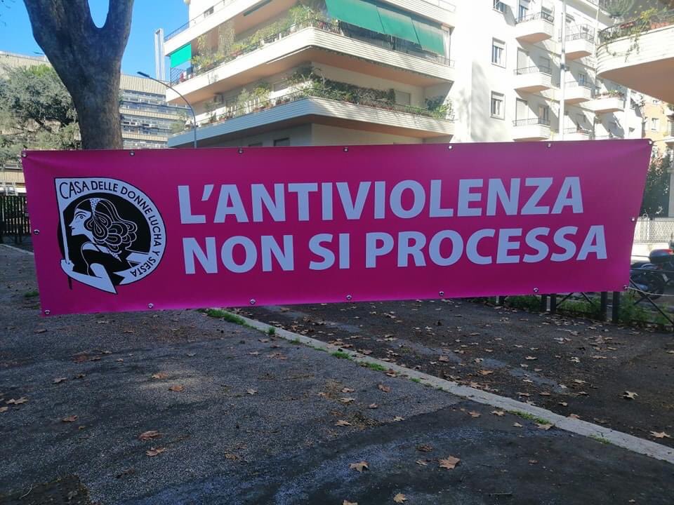 Lucha y Siesta processo