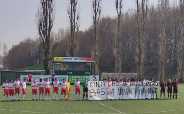 Striscione Bergamo cutro