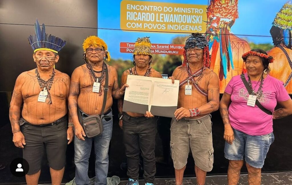 lotta indigena in brasile
